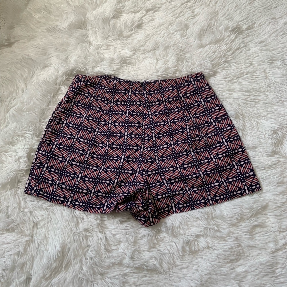 Patterned shorts.